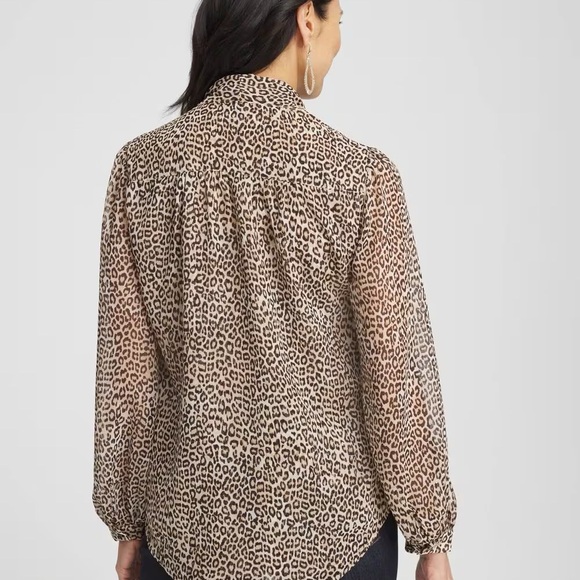 Chico’s Leopard Print Bow Tie Blouse Large - Picture 5 of 13